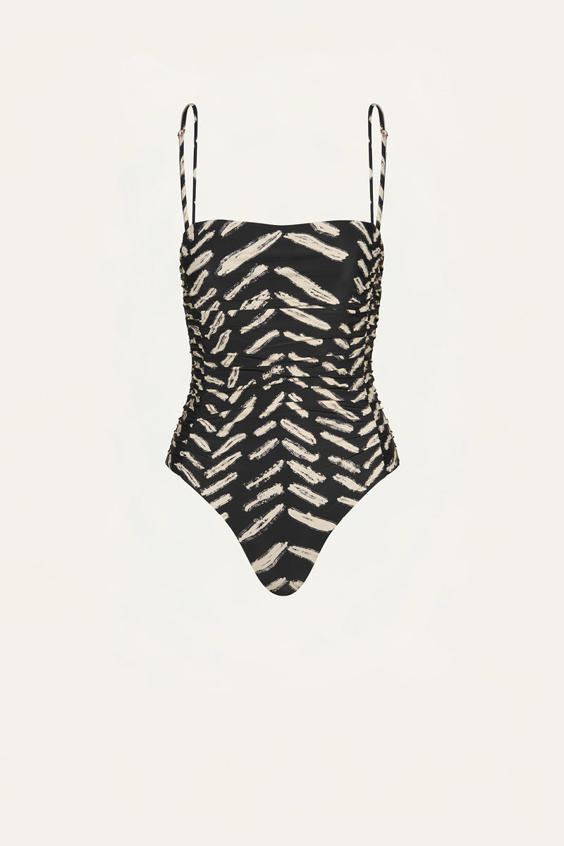 Whispering Tides One Piece - Summer Vacation ´26 | Johanna Ortiz